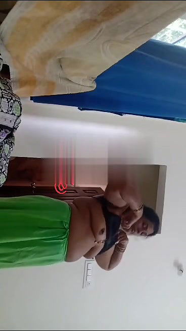 south indian aunty hidden cam tamil topless boob show