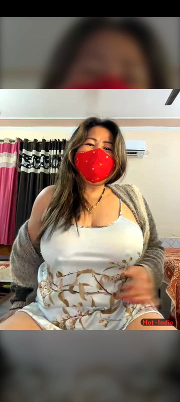 88pink chut me vibertor Nepali Randi bhabhi