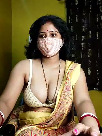 Sexy Aunty Teasing and Boobs Show