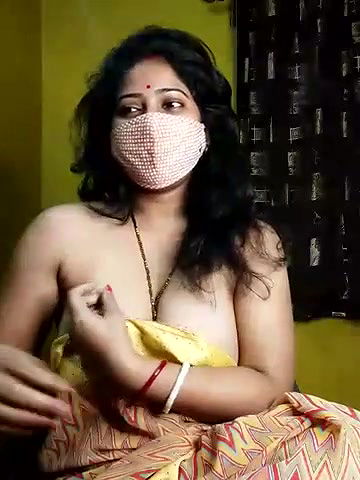 Sexy Aunty Teasing and Boobs Show