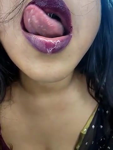 Sexy Bhabhi Teasing and Blowjob