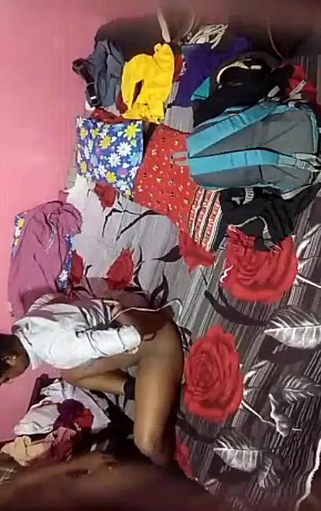 Desi college lovers sex at home