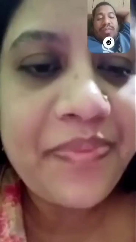 Beautiful Cheater Aunty Showing 1