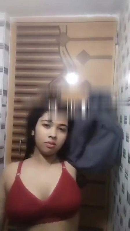 Horny Bengali GF Pressing boobs Showing Pussy