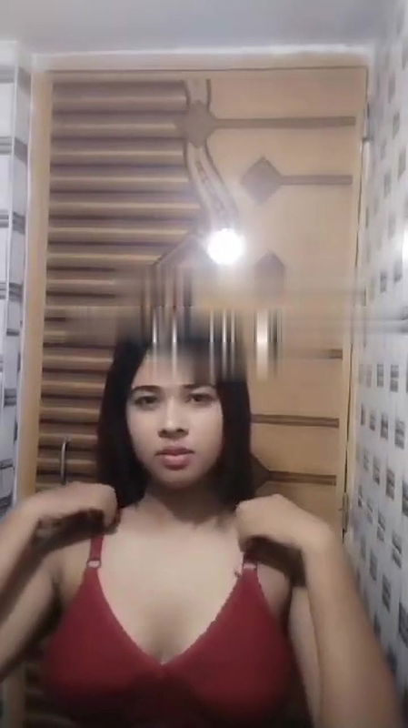 Horny Bengali GF Pressing boobs Showing Pussy