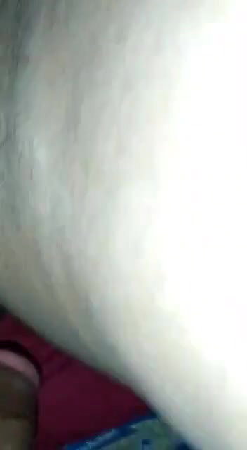 jaht wali bhbahi ki chut mein ungli krke choda
