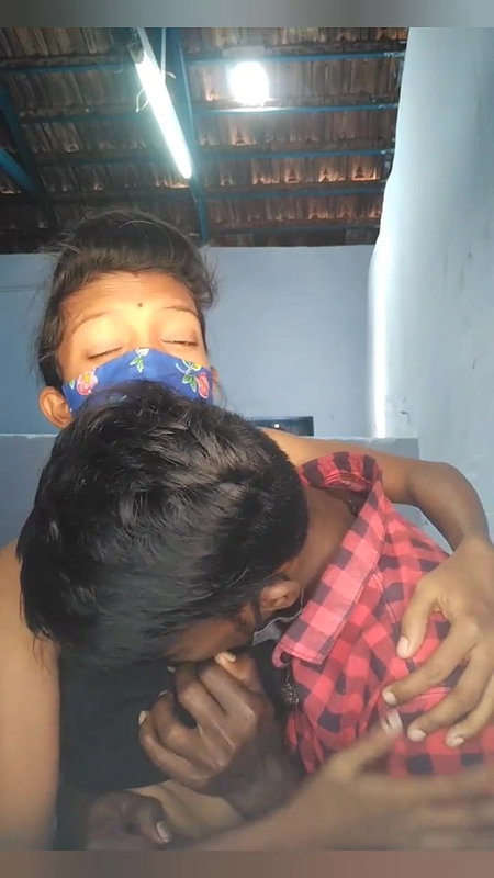 dehati girl boob show