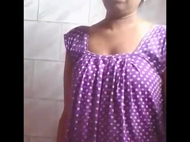 boob show