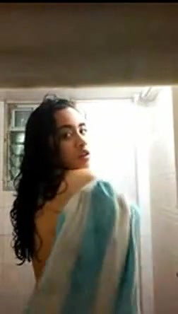 bath room nude boob