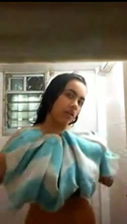 bath room nude boob