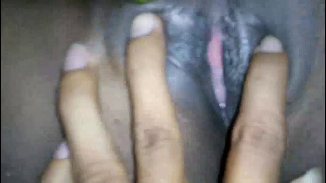bhabhi ne choot mein aam ghusayi