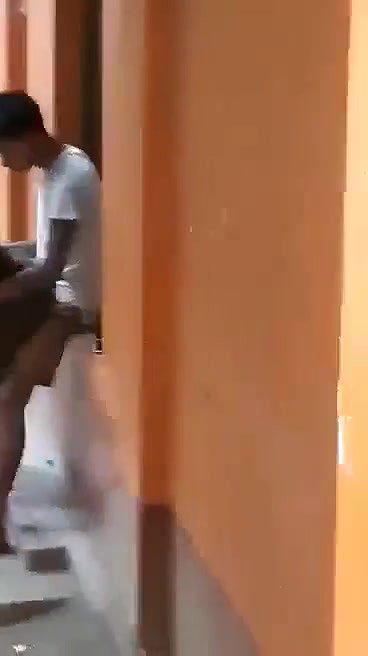 Standing kothilveppu