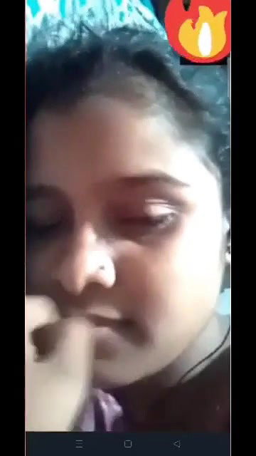Bengali Sexy Village Girl Showing Boobs On VC
