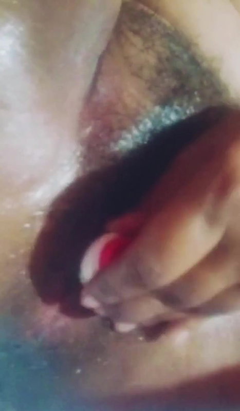 hairy pussy girl pussy masturbation with powder bottle