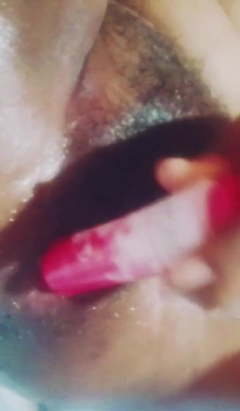 hairy pussy girl pussy masturbation with powder bottle