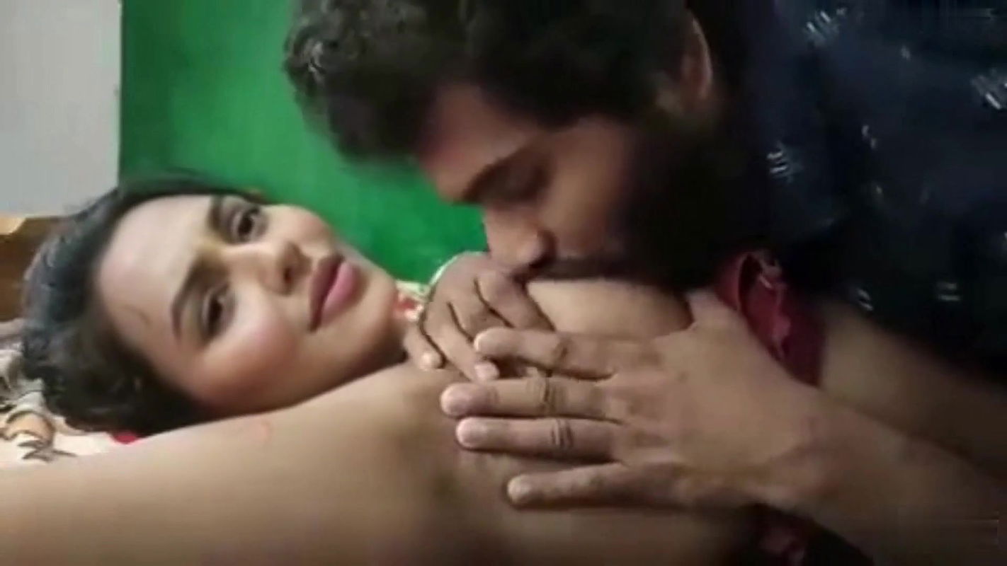 cute ladki ki chuche chusi