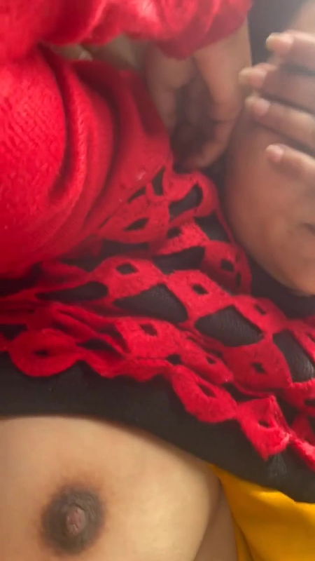 pervert guy making nude video of bhabhi