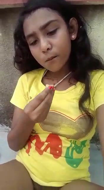 teen desi girl pussy fingering