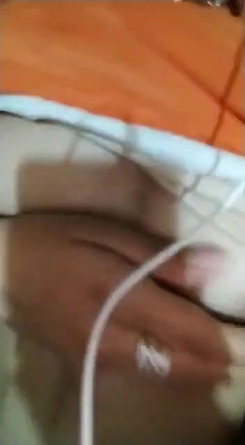 ladki ne shalwar kholke chut ragdi vc mein