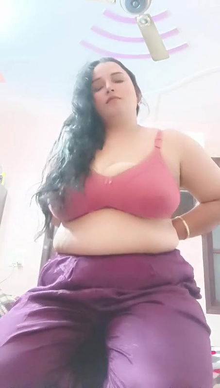 Delhi Chubby Tanker Wife Teasing Pussy Showing Asshole