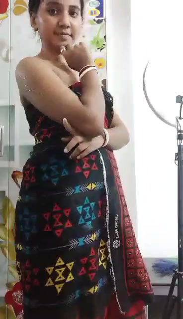 Dipa Bengali Horny Boudi After Bath Showing Masturbating