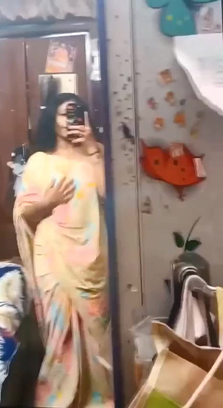 Hot Girl Showing Boobs