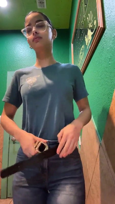 Slim Sexy Girl Nude Show 1