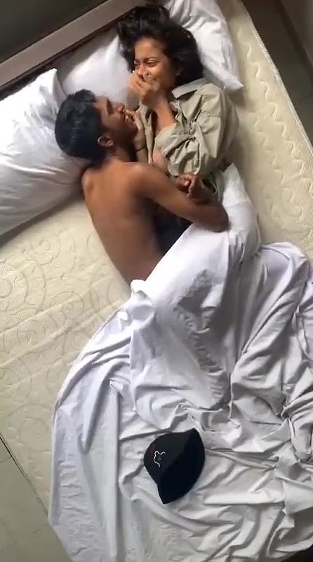 Super Cute Horny Lankan Couple Hard Fucking On Valentines Day 2