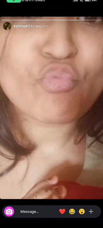 Young Hijabi GF Showing