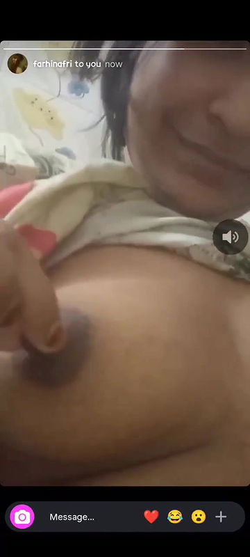 Young Hijabi GF Showing