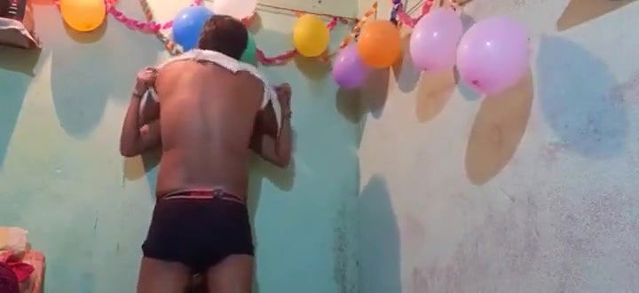 Desi Bhavi Ko Aniversary Par Uske Husband Ne Alag Alag Pose Me Uski Chudai Ki