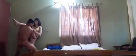 Desi Bhavi Ko Kada Kar Ke Ek Pair Ko Apne Haat Me Rakh Kar Uski Bur Me Land Daal Kar Chudai Ki