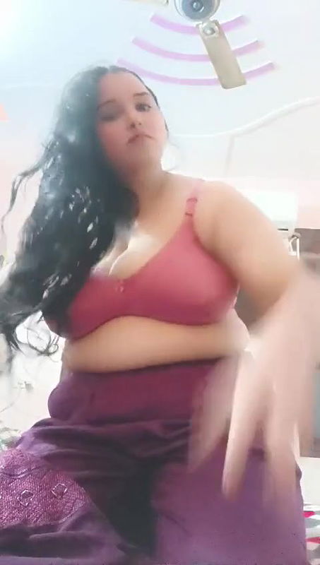 chubby big boobs aunty nude fingering