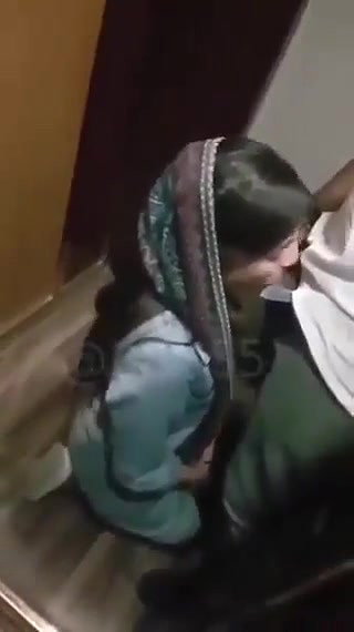 hijab girl blowjob