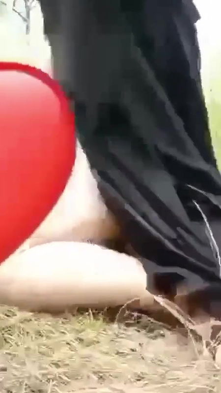 muslim aunty hard fucking in forest