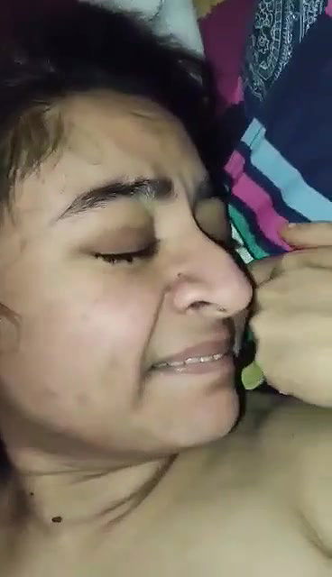 shaved pussy girl fucked