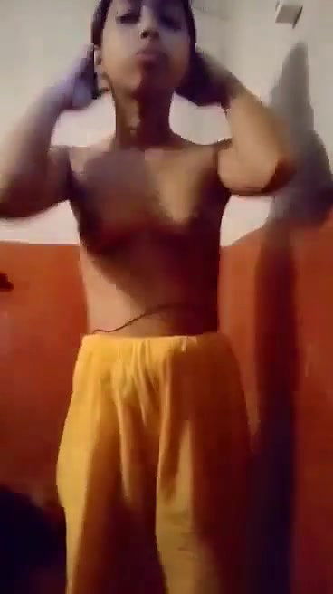 topless desi girl pussy rubbing