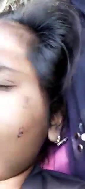 ladki ki chut ki video banayi khule mein