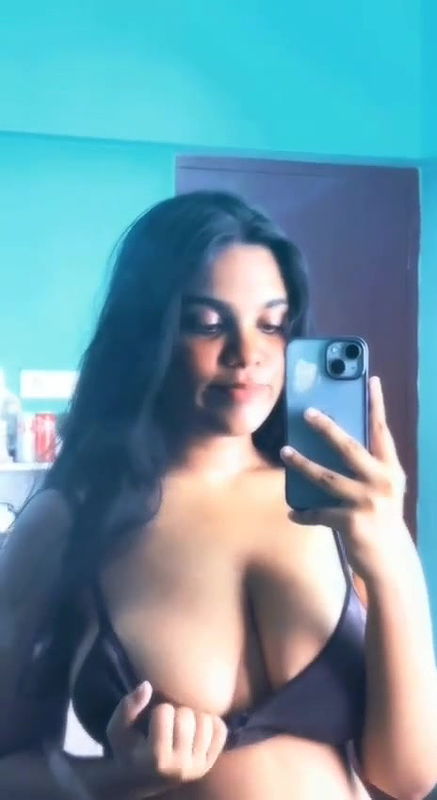 Hot busty indian girlfriend