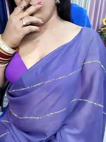 Super sexy Wife Boobs Show on Fan Demand