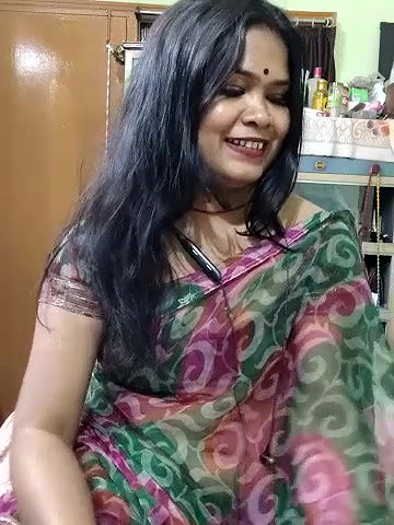 Sexy Bhabhi Saree removing and Full Naked