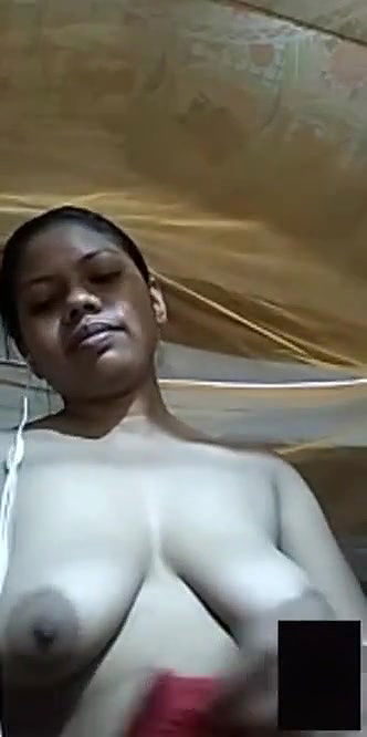 Dehati sexy boob show selfie MMS video