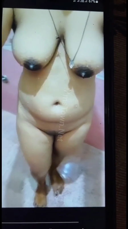 Aunty Making Bathing Video