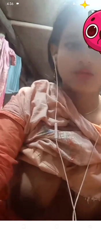 Village Big Boobs Girlfriend Showing