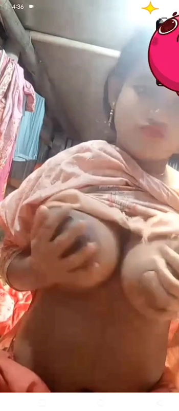Village Big Boobs Girlfriend Showing