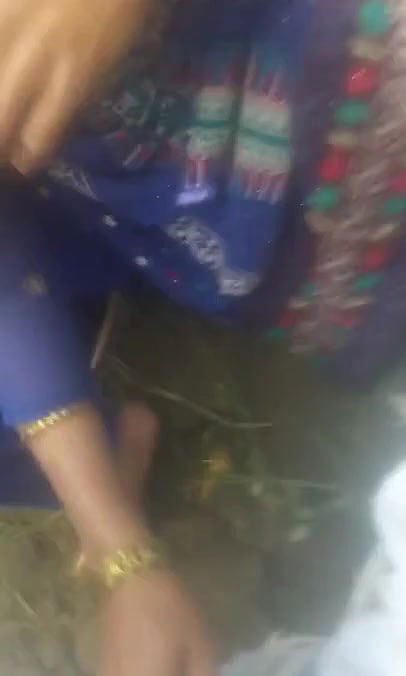 Dehati shaved pussy show outdoor sex MMS