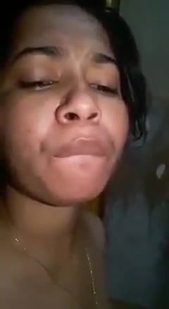 short haired girl nude pussy rubbing