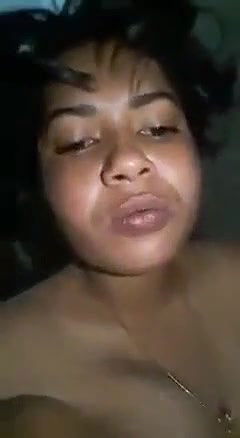 short haired girl nude pussy rubbing