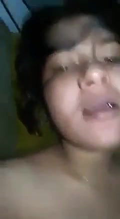 short haired girl nude pussy rubbing