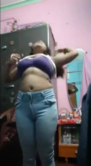 nangi video baanke dress pehni